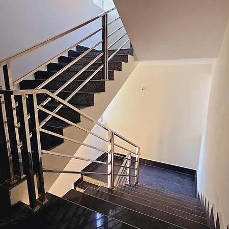 Vensa Homestay Пурі Екстер'єр фото